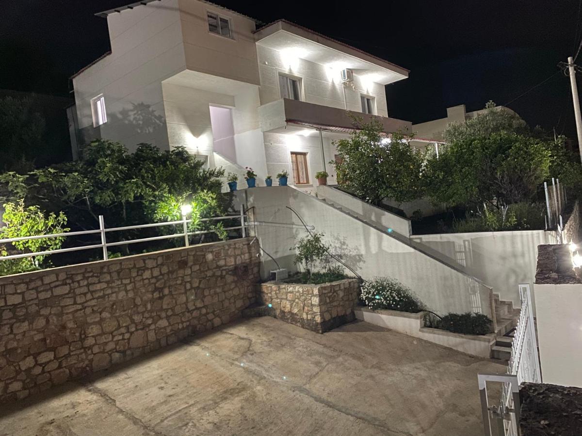 Apartmente Pamela Саранда Екстер'єр фото